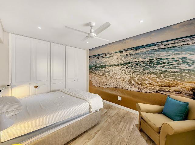 2 Bedroom Property for Sale in Sea Point Western Cape